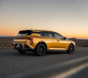 see photos of the 2026 kia k4 hatchback