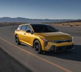 see photos of the 2026 kia k4 hatchback