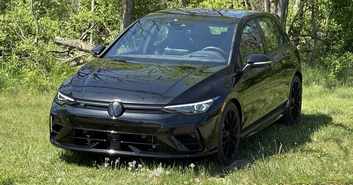 2025 Golf Rvs R Line 2025 Volkswagen Golf R Review – Letting the Wild Side Out | The Truth ...
