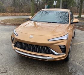 see more photos of the 2025 buick envista avenir