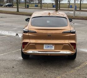 see more photos of the 2025 buick envista avenir