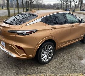 see more photos of the 2025 buick envista avenir