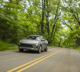 see more photos of the 2025 buick envista avenir