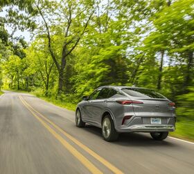see more photos of the 2025 buick envista avenir