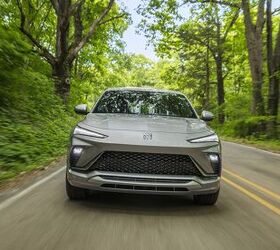 see more photos of the 2025 buick envista avenir