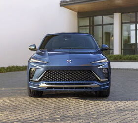 see more photos of the 2025 buick envista avenir