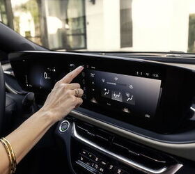 see more photos of the 2025 buick envista avenir