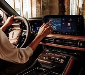 see more photos of the 2025 lincoln aviator