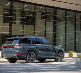 see more photos of the 2025 lincoln aviator
