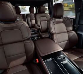 see more photos of the 2025 lincoln aviator