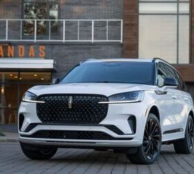 see more photos of the 2025 lincoln aviator