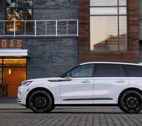 see more photos of the 2025 lincoln aviator