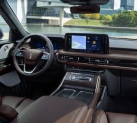 see more photos of the 2025 lincoln aviator