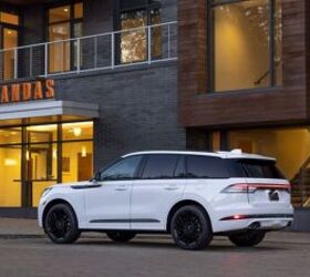 see more photos of the 2025 lincoln aviator