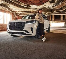 see more photos of the 2025 lincoln aviator