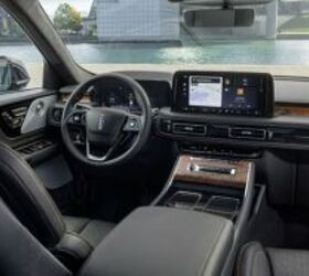 see more photos of the 2025 lincoln aviator