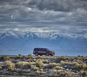 see more photos of the 2025 jeep wagoneer