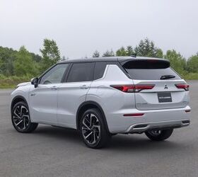 see more photos of the 2026 mitsubishi outlander