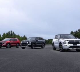 see more photos of the 2026 mitsubishi outlander