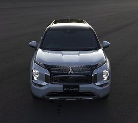 see more photos of the 2026 mitsubishi outlander