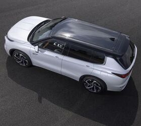 see more photos of the 2026 mitsubishi outlander