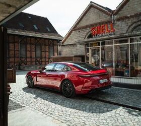 see more photos of the 2025 porsche panamera gts