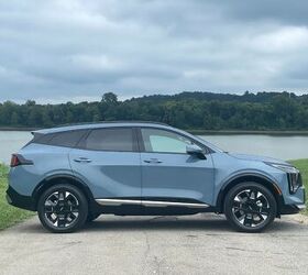 see more photos of the 2026 kia sportage hybrid