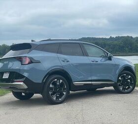 see more photos of the 2026 kia sportage hybrid