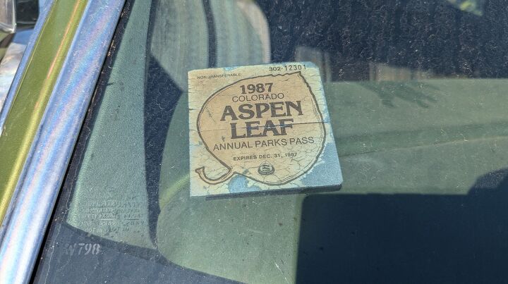 junkyard find 1976 ford ltd 4 door pillared hardtop