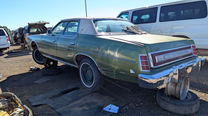 junkyard find 1976 ford ltd 4 door pillared hardtop