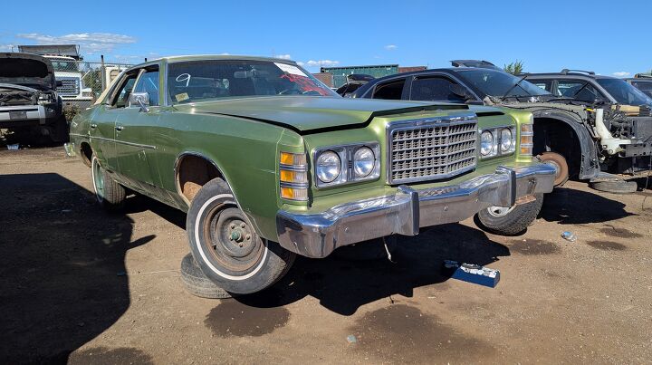 junkyard find 1976 ford ltd 4 door pillared hardtop