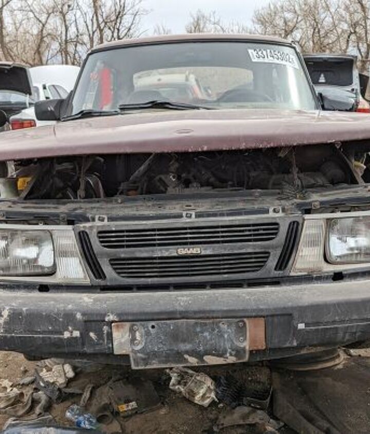 junkyard find 1985 saab 900 3 door hatchback