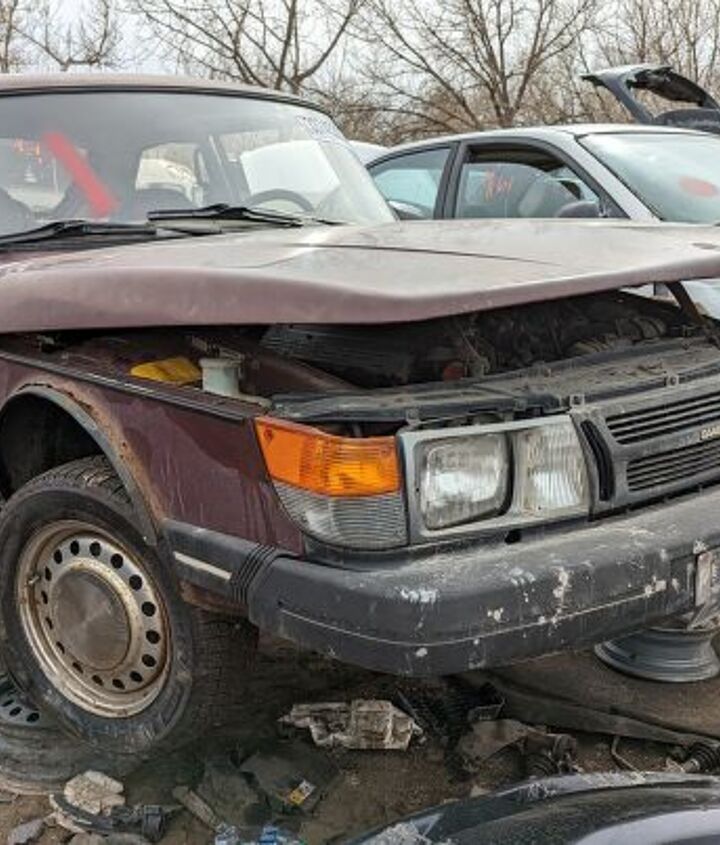 junkyard find 1985 saab 900 3 door hatchback