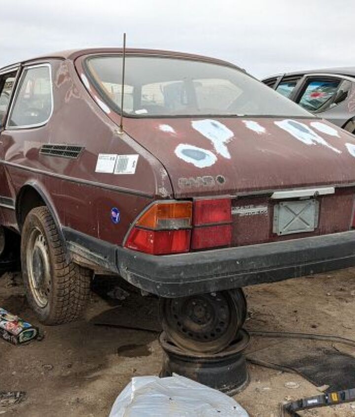 junkyard find 1985 saab 900 3 door hatchback