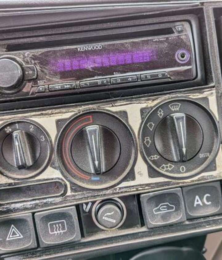 junkyard find 1985 saab 900 3 door hatchback