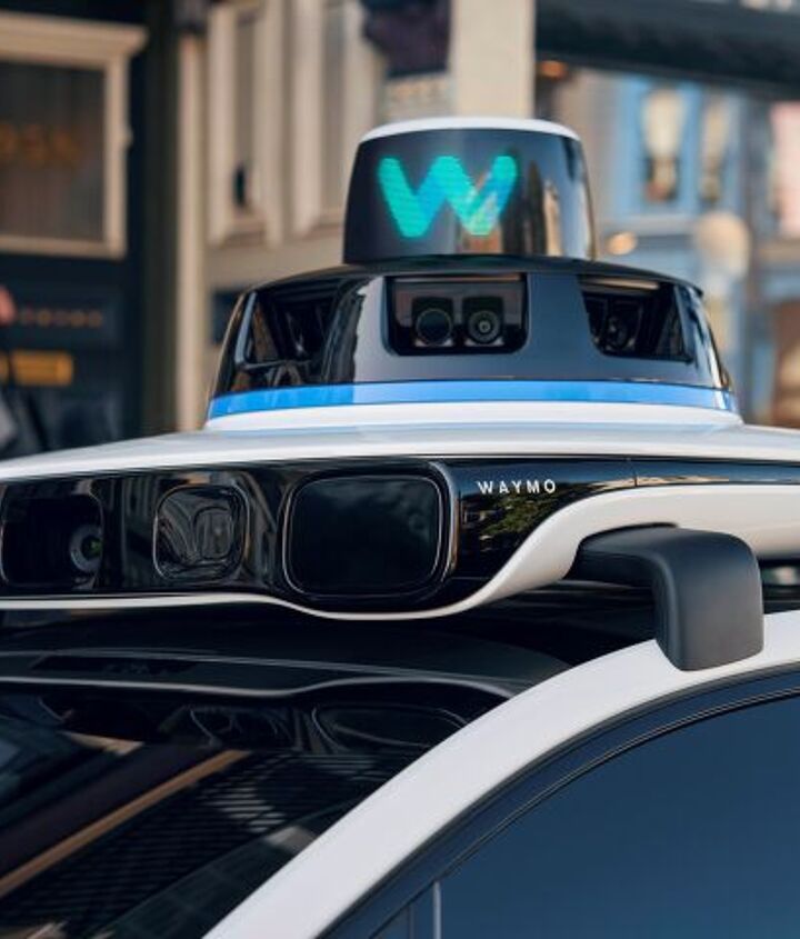 nhtsa investigating waymo self driving cabs after school bus incident