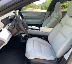 see more photos of the 2025 polestar 4