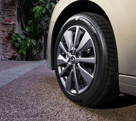 see more photos of the 2026 nissan sentra