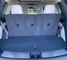 see more photos of the 2026 hyundai palisade hybrid