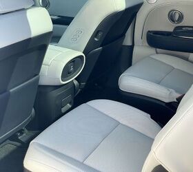 see more photos of the 2026 hyundai palisade hybrid