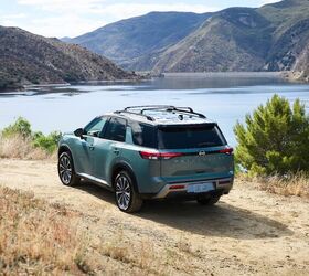 see more photos of the 2026 nissan pathfinder