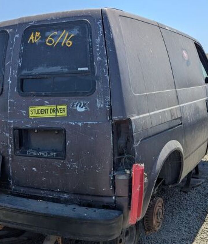 junkyard find 1991 chevrolet astro cargo van with 425 127 miles