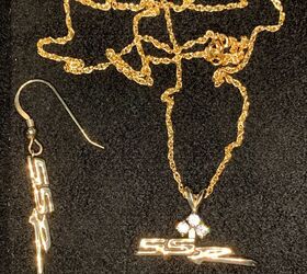 UCOTD: Chevrolet SSR Necklace And Earring