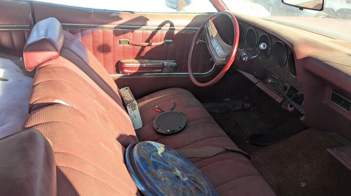 junkyard find 1976 ford elite