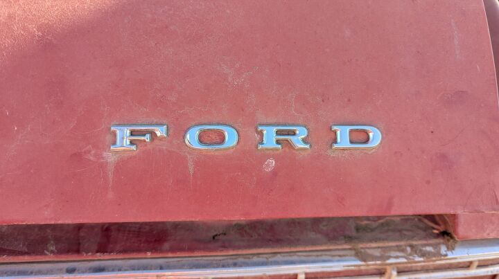 junkyard find 1976 ford elite