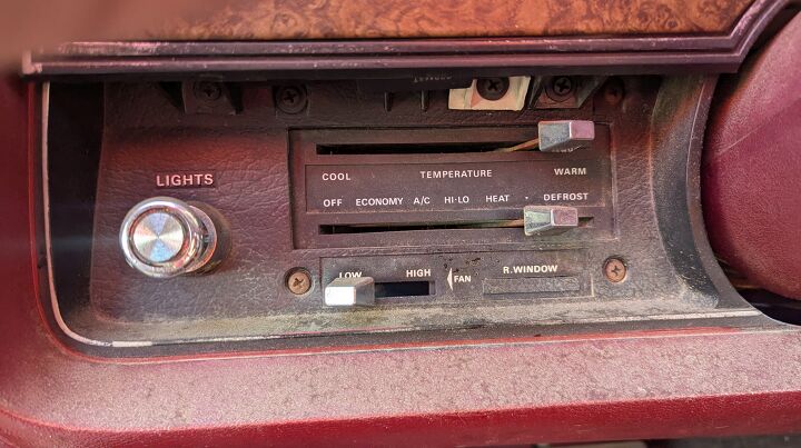 junkyard find 1976 ford elite