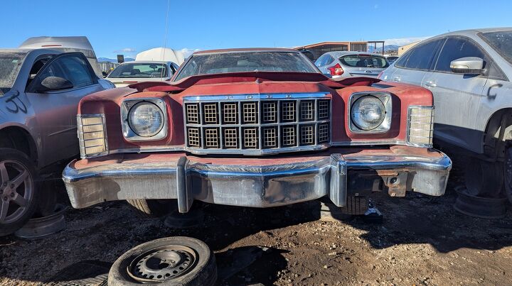 junkyard find 1976 ford elite