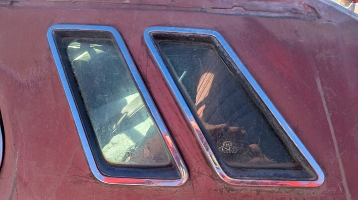 junkyard find 1976 ford elite