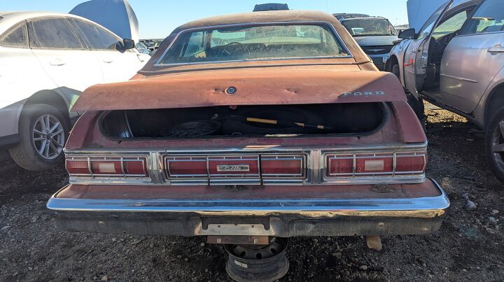 junkyard find 1976 ford elite