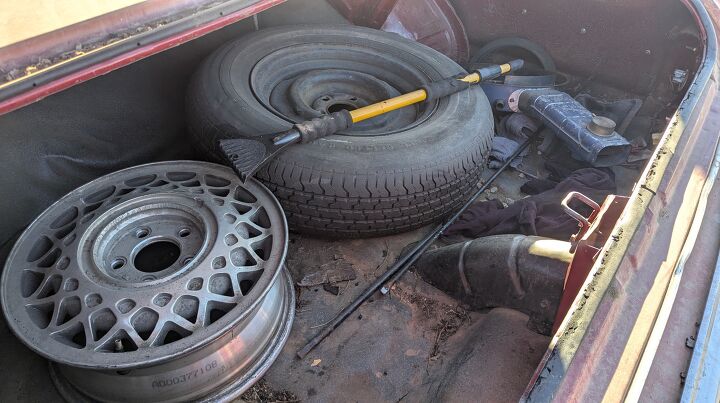 junkyard find 1976 ford elite